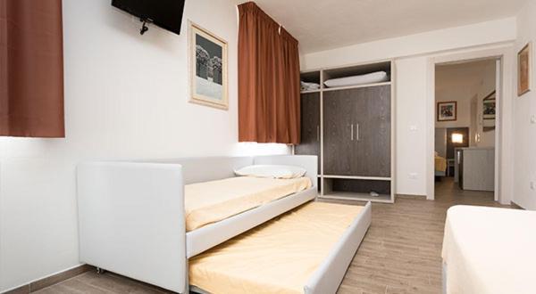 B&B Foscolo Llido Degli Estensi Esterno foto